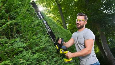 Test et avis de la tronçonneuse sur batterie Erbauer ECSG18-Li 2 18V guide  30 cm - Zone Outillage